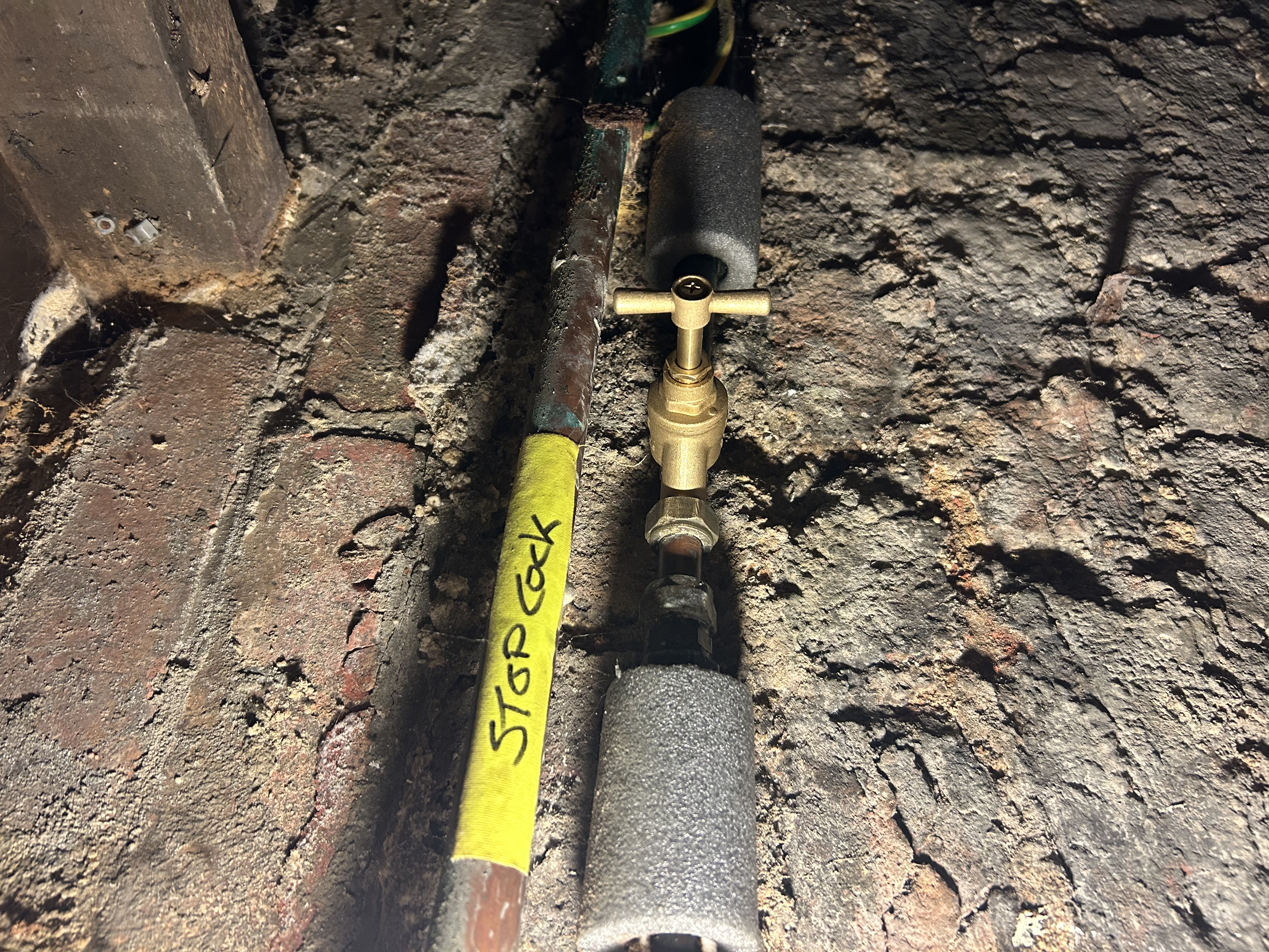 Stopcock and emergency plumbing repair in North London